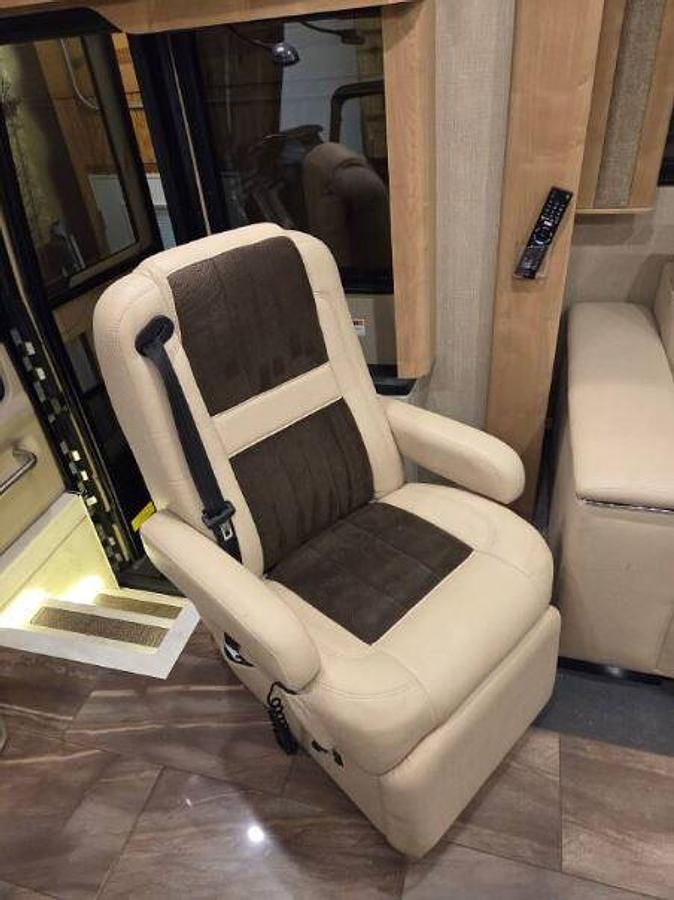 Used 2018 American Coach American Eagle 45A Class A Motorhome