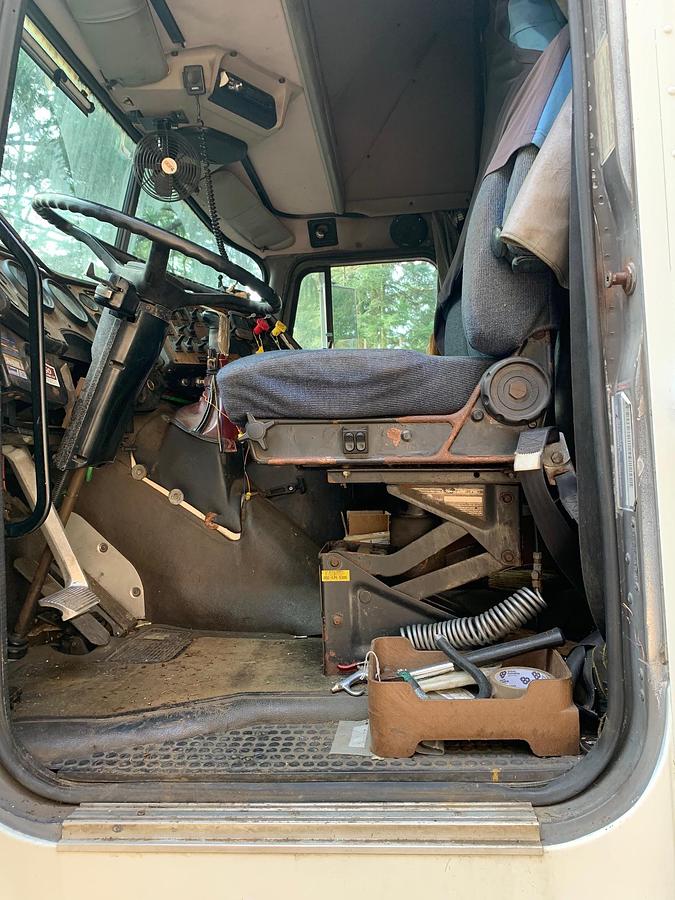 Used 1997 International Cabover 9800