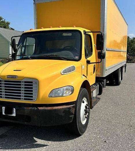 Used 2016 Freightliner BUSINESS CLASS M2 106