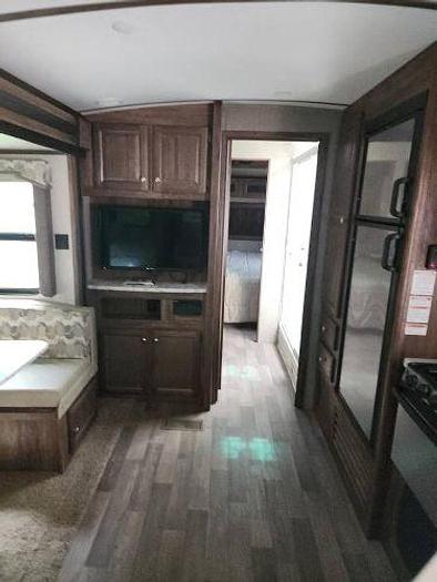 Used 2017 Keystone Cougar Xlite 28RLS