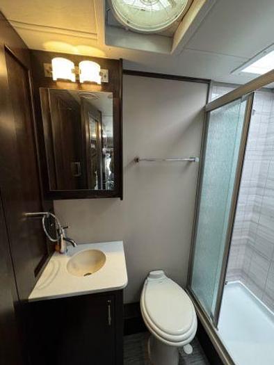 Used 2022 Renegade Vienna 25RMC