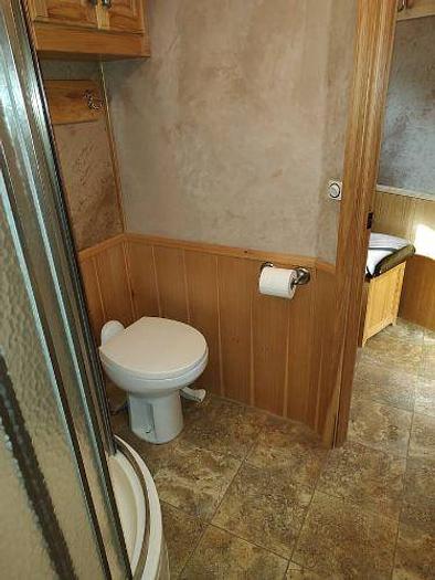 Used 2007 Platinum 3 Horse Trailer with Living Quarters