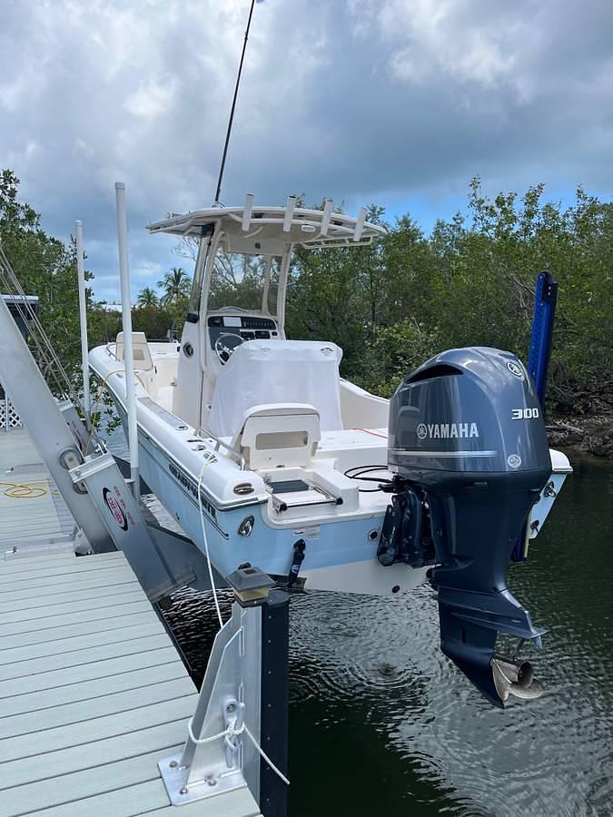 Used 2016 Grady-White Coastal Explorer 251