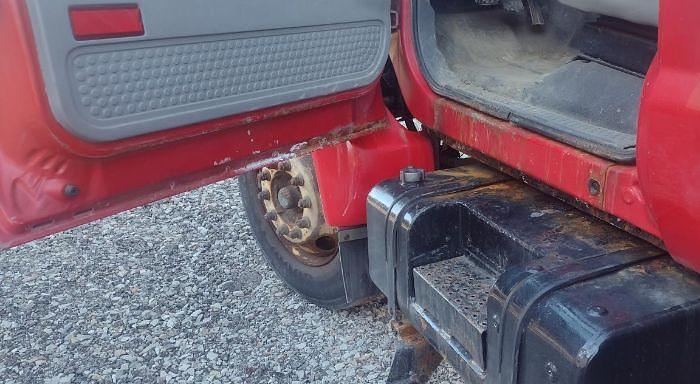 Used 2000 Ford F650 XL SD