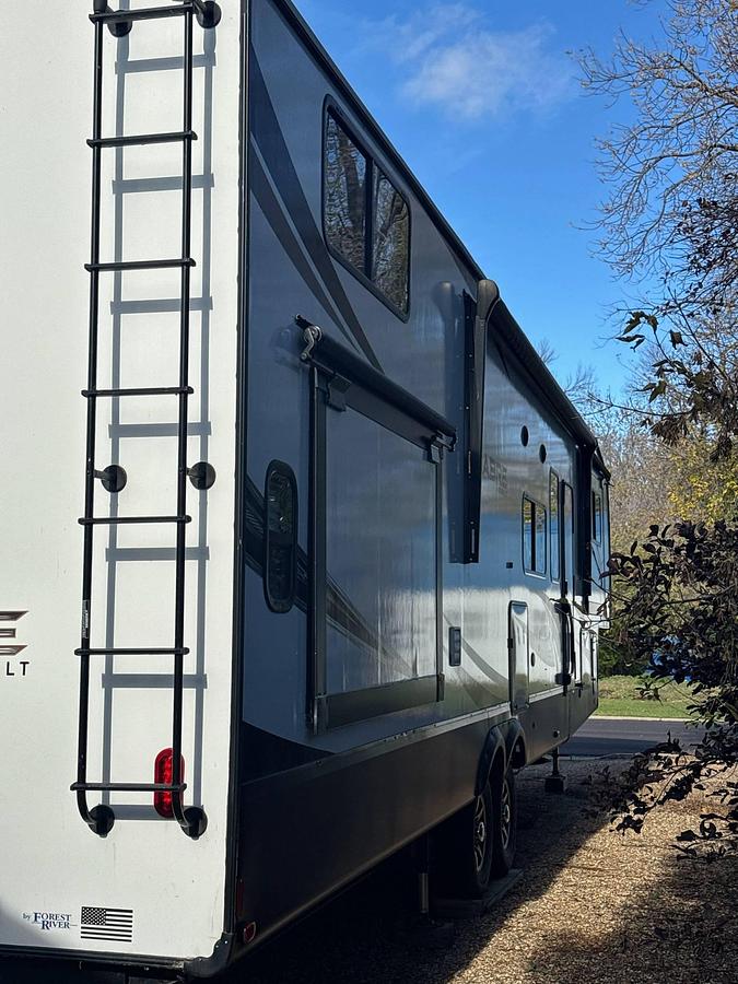 Used 2021 Forest River Sabre 37FLL