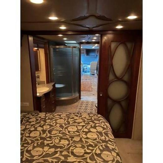 Used 2009 Newmar Essex 4517