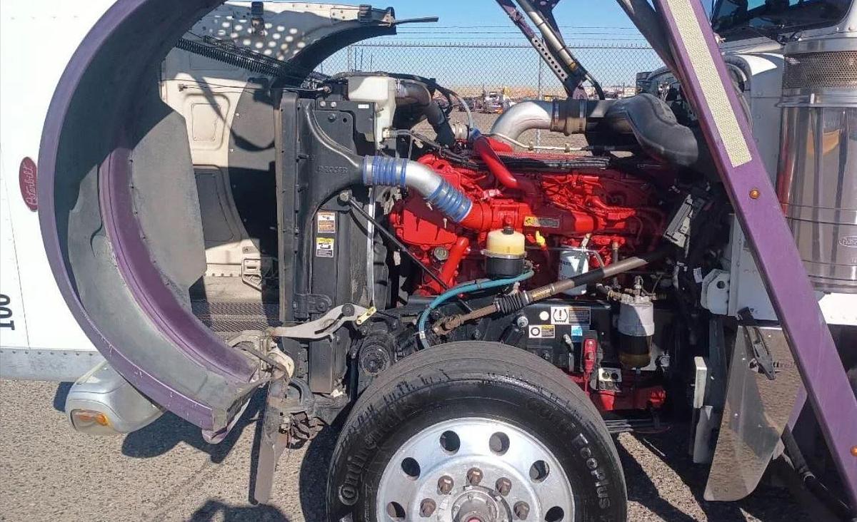 Used 2016 Peterbilt 389