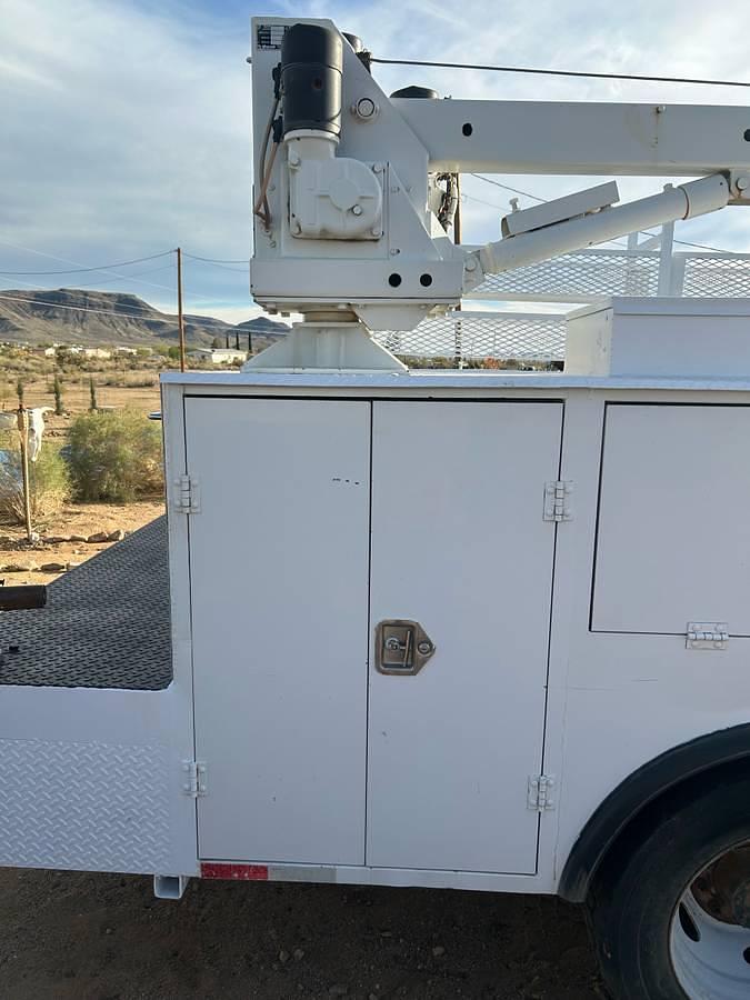 Used 2015 Ford F-550 4WD Service Truck