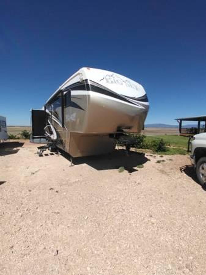Used 2013 Montana Fifth Wheel