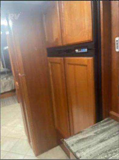 Used 2004 Country Coach Intrigue Montage