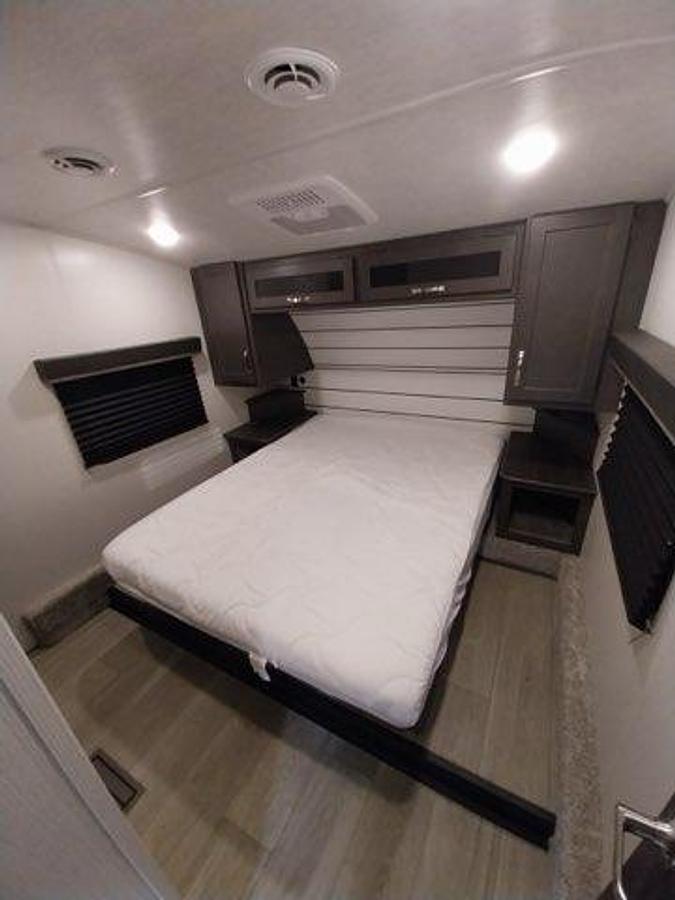 Used 2024 Keystone Cougar Sport 2400RE