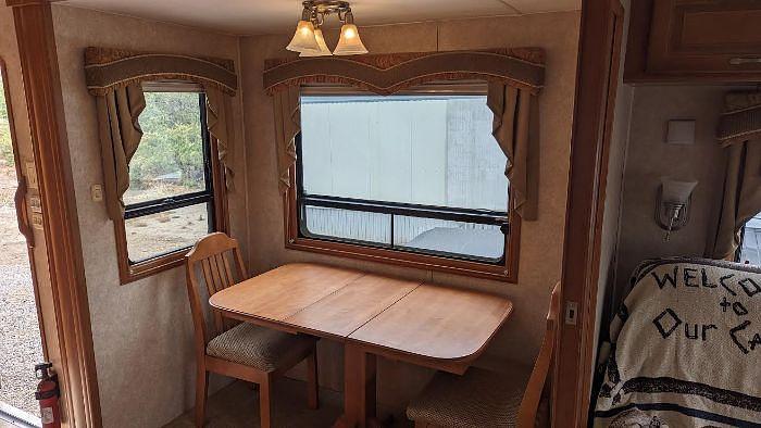 Used 2006 Doubletree Mobile Suites RL36