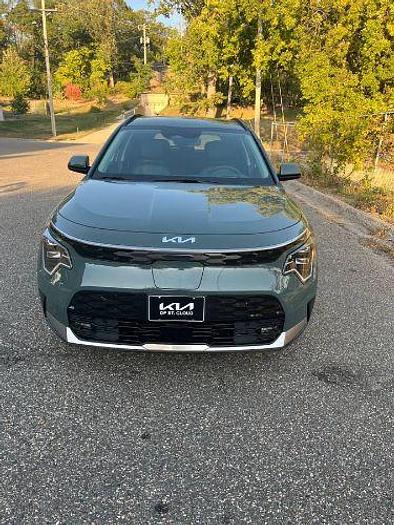 Used 2023 Kia Niro EV Wave