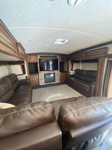 Used 2015 Keystone Montana 3711FL