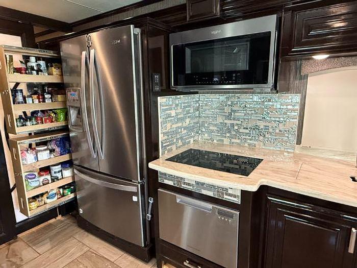 Used 2019 Thor Motor Coach Tuscany 45MX I6 Diesel Pusher