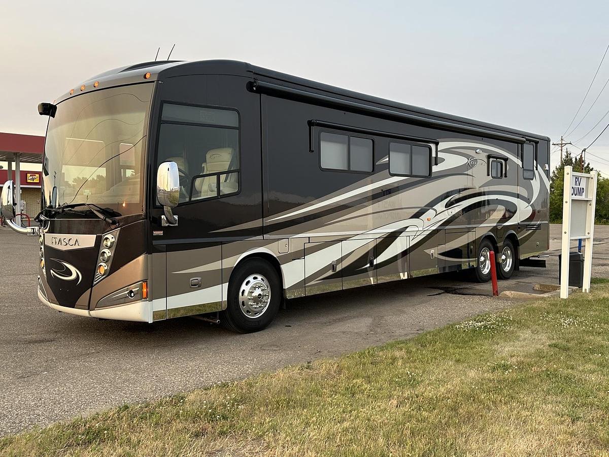 Used 2013 Itasca Ellipse 42QD Class A Motorhome