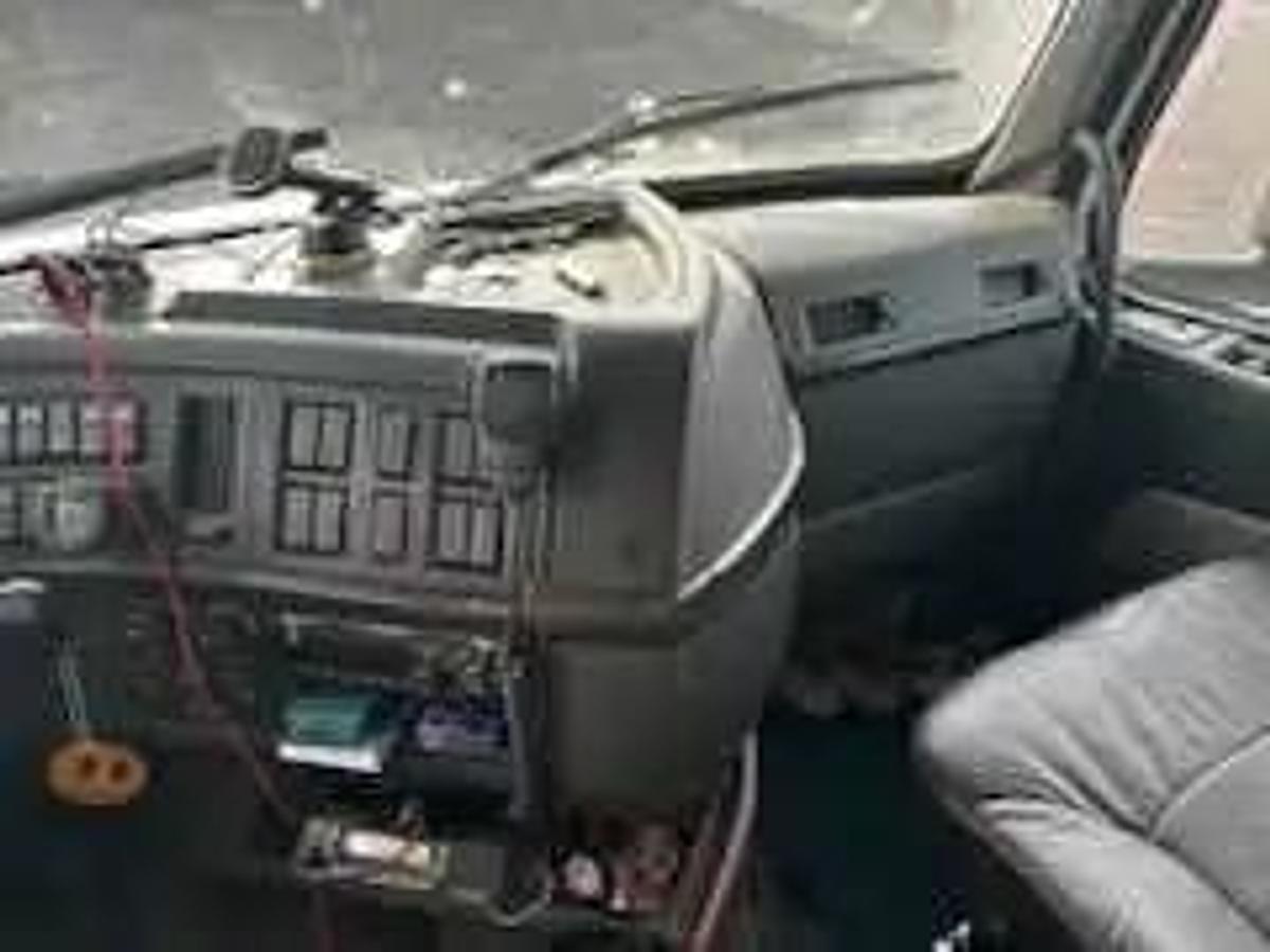 Used 2020 Volvo VNL860 XL Globetrotter