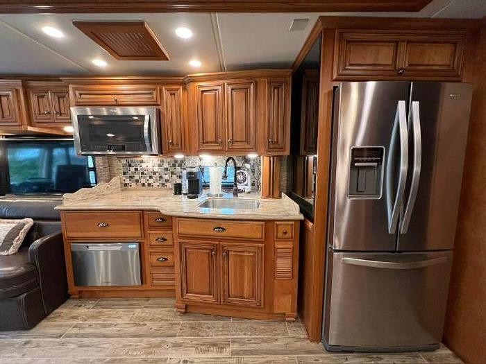 Used 2017 Newmar Dutch Star 4326