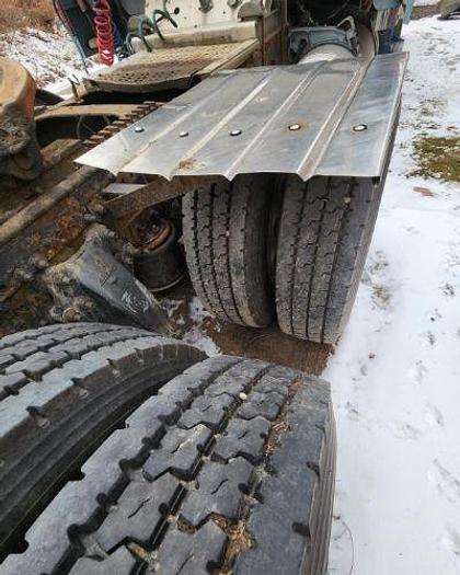 Used 2001 Freightliner FLD132 Classic XL