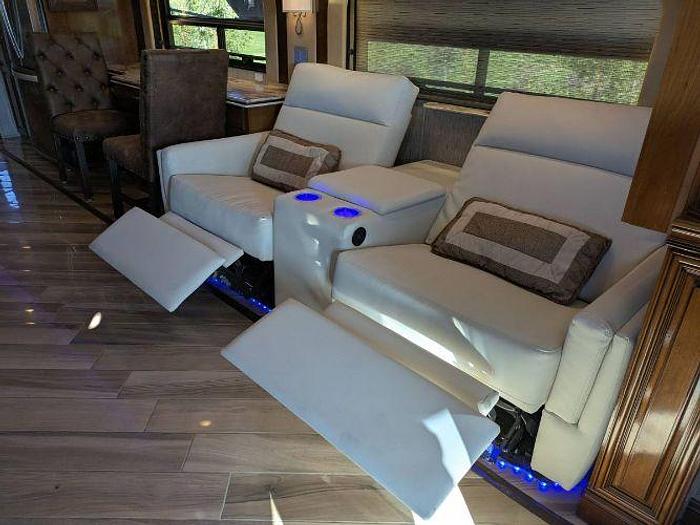 Used 2016 Newmar Essex 4519