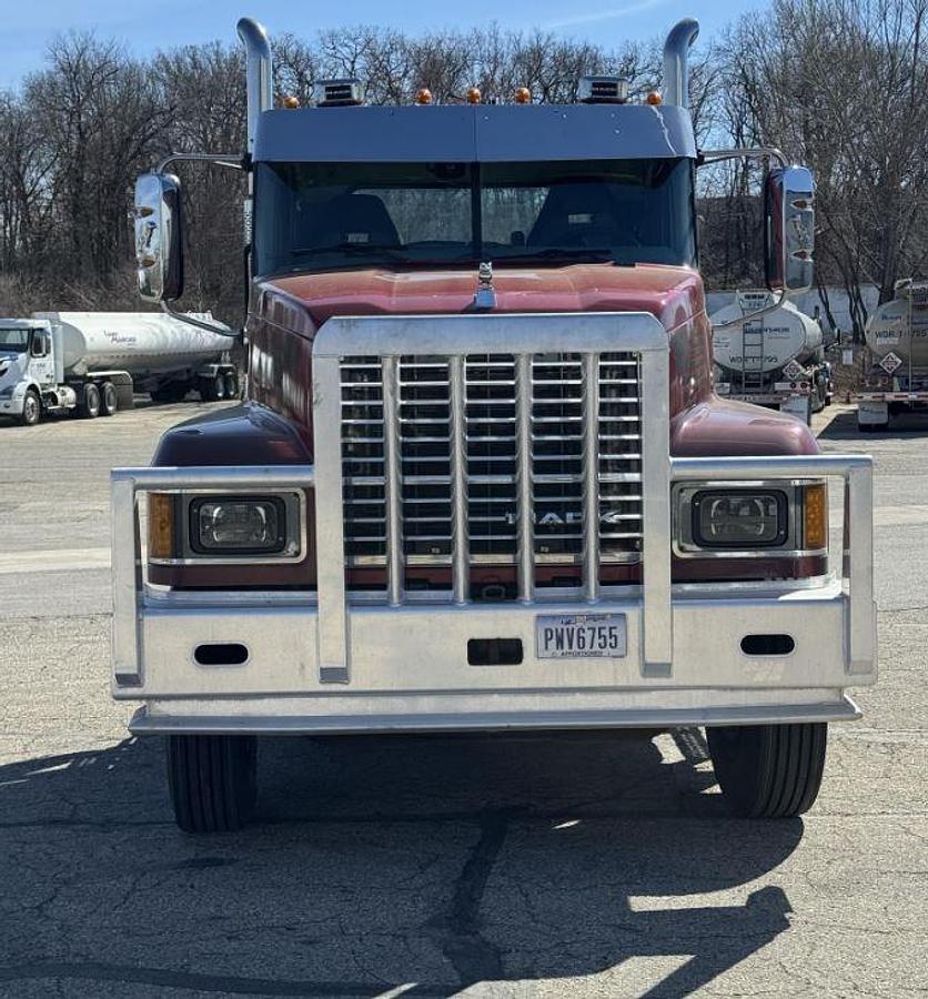 Used 2020 Mack PINNACLE 64R