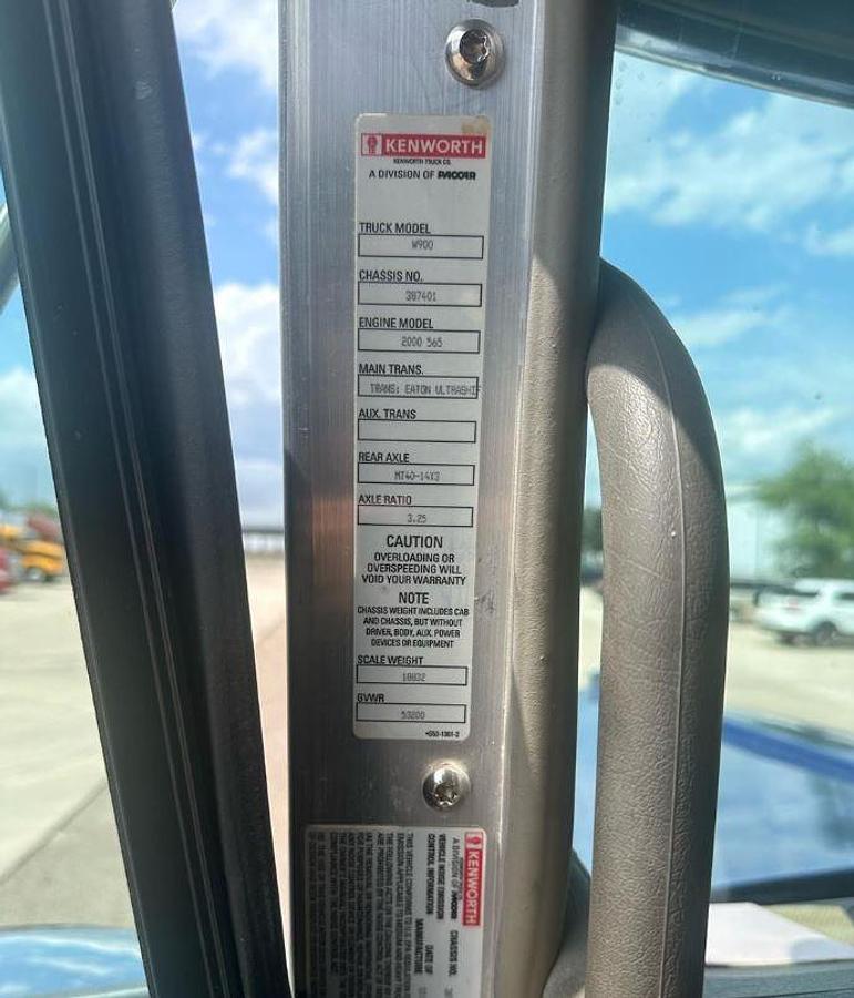 Used 2020 Kenworth W900 Sleeper Semi Truck