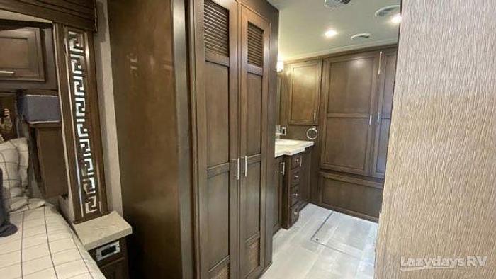 Used 2021 Newmar Ventana 4369