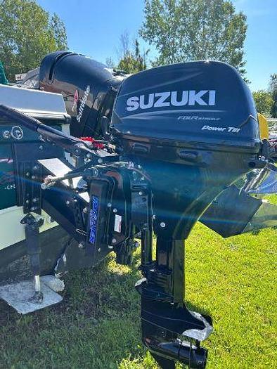 Used 2005 Trophy 2002 Walkaround