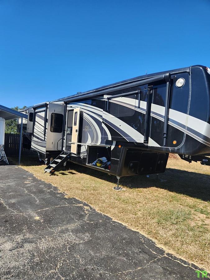 Used 2020 DRV Mobile Suite 44 Columbus