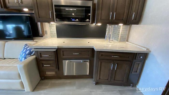 Used 2021 Newmar Ventana 4369