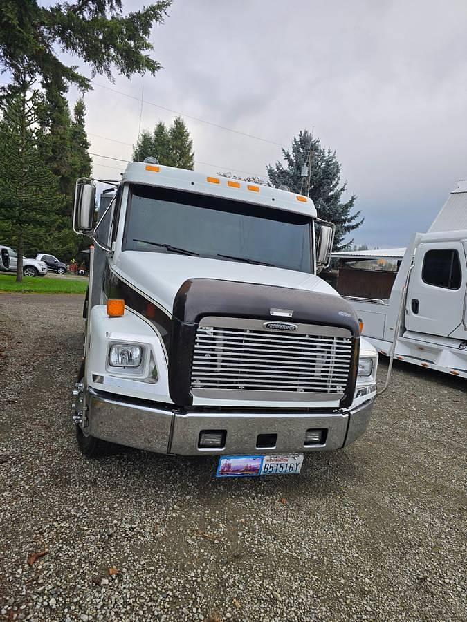 Used 1997 Freightliner FL60