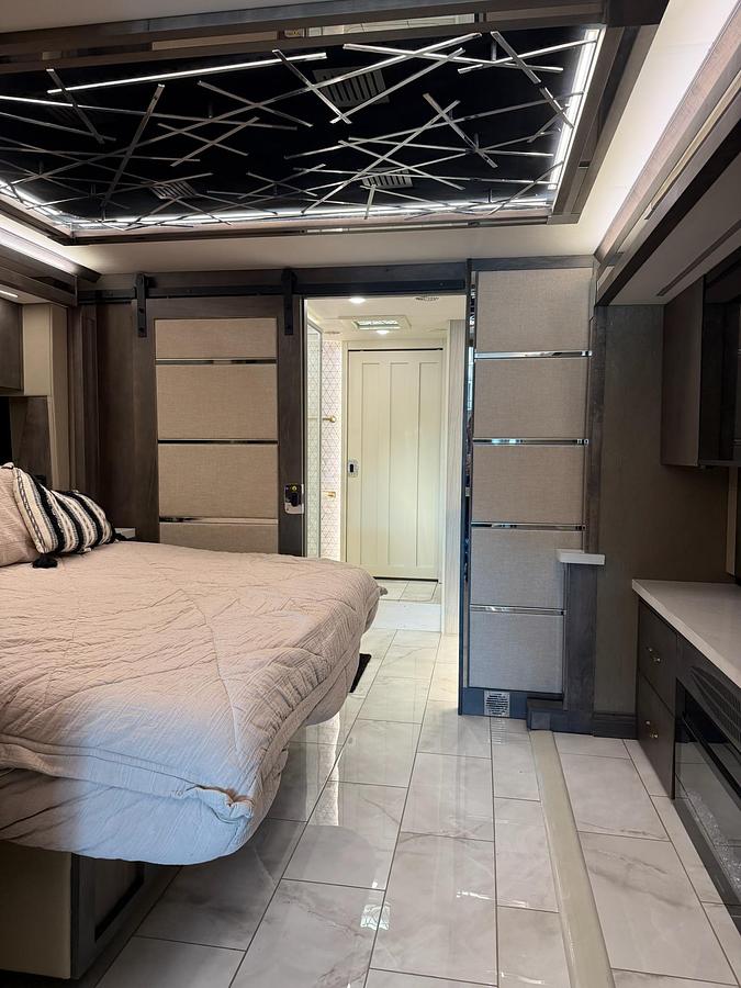 Used 2024 Tiffin Zephyr 45FZ