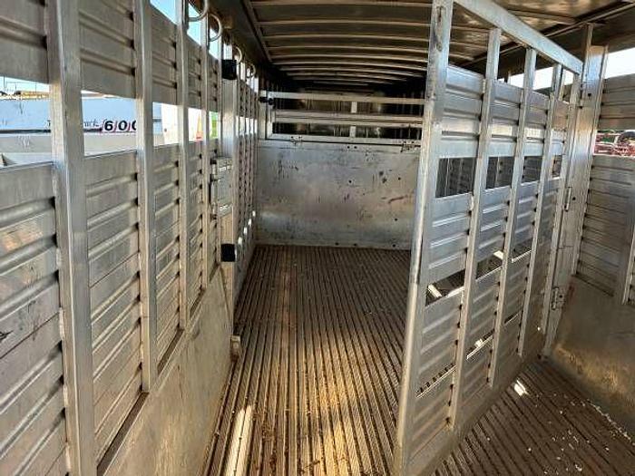Used 1992 Featherlite Gooseneck Horse Stock Trailer