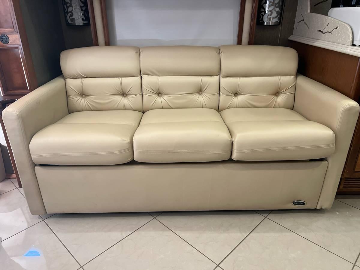 Used 2013 Tiffin Motorhome Phaeton 40QBH Class A Motorhome