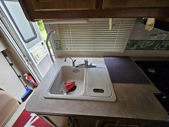 Used 2007 Fleetwood Tioga 31M