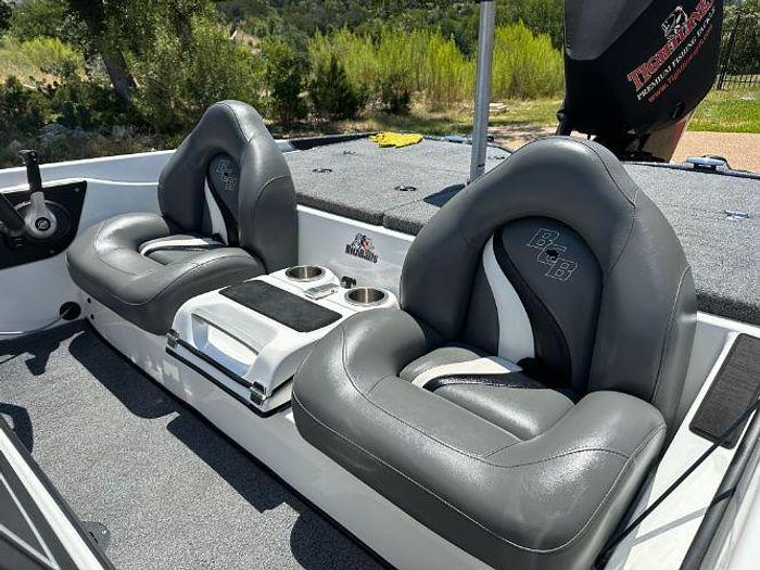 Used 2022 Basscat Pantera