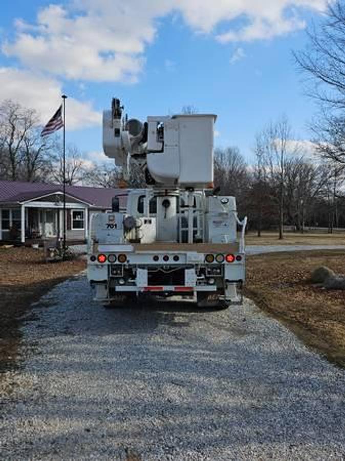 Used 2006 International Bucket Truck