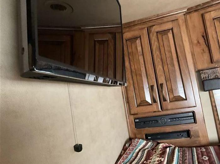 Used 2021 Twister 3 Horse Trailer with Living Quarters