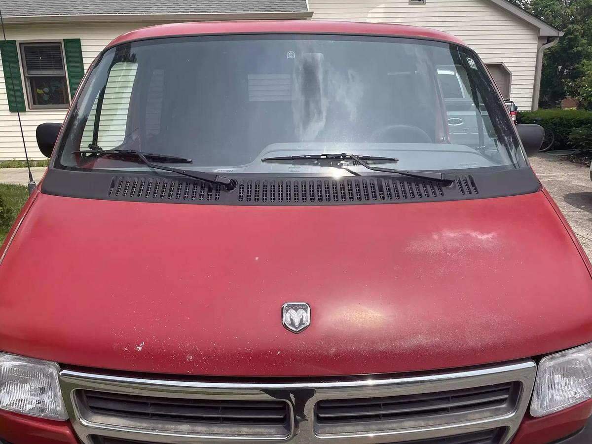 Used 1995 Dodge Ram Van B1500