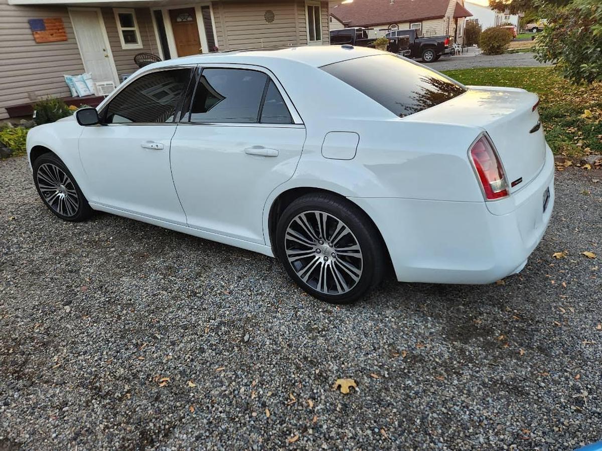 Used 2012 CHRYSLER 300S