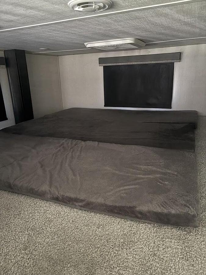 Used 2022 Keystone Avalanche 390D Fifth Wheel