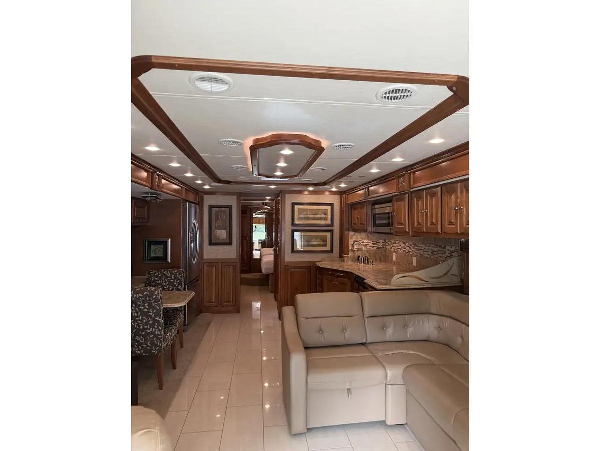 Used 2014 Tiffin Phaeton 36Gh