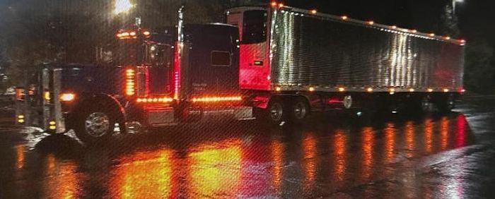 Used 2022 Peterbilt 389