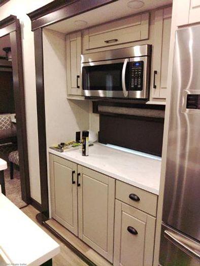 Used 2021 Crossroads Redwood