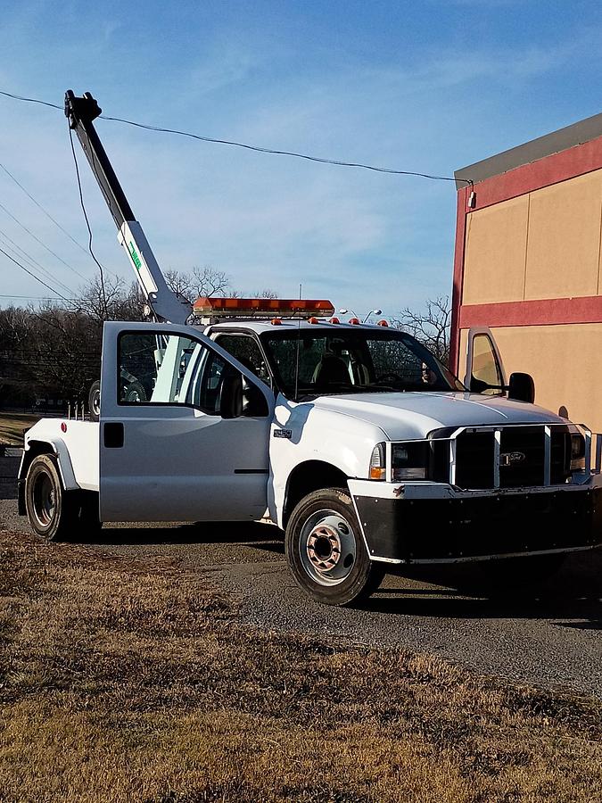 Used 2002 Ford F450 Recover Truck with Boom