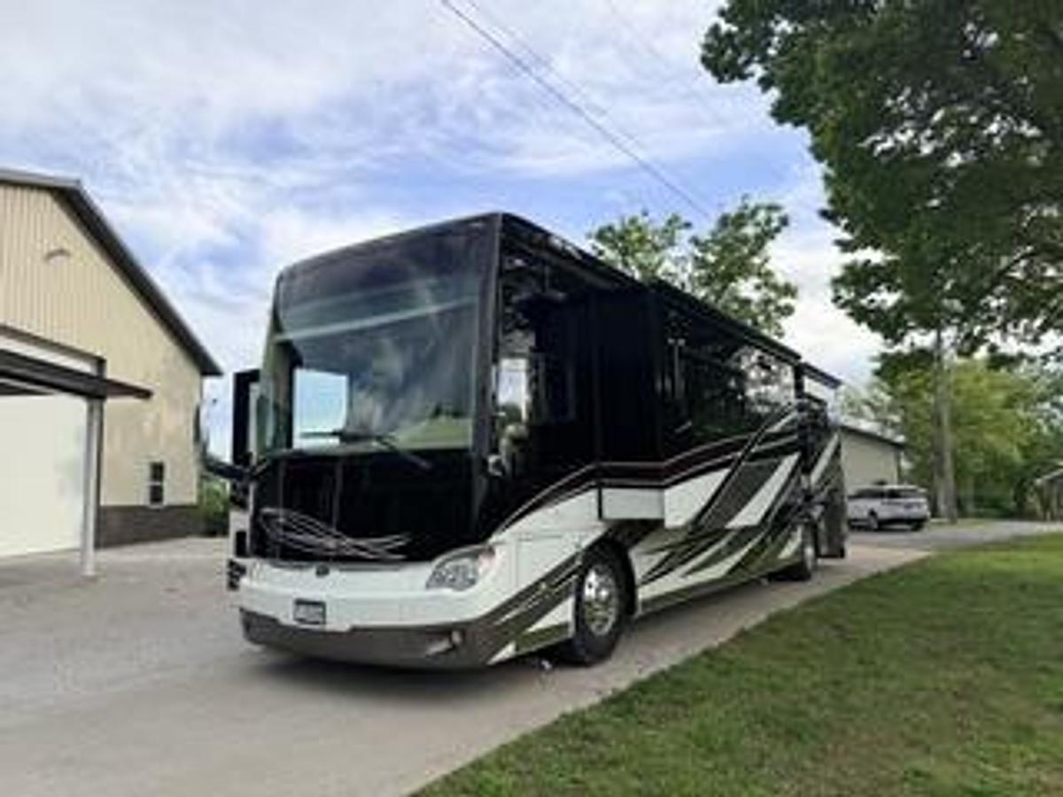 Used 2017 Tiffin Motorhomes Allegro Bus 40SP