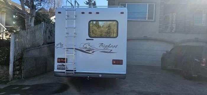 Used 2001 Bigfoot 24D