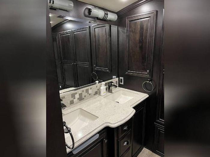 Used 2020 Newmar Dutch Star 4369