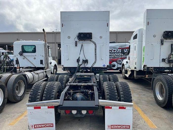 Used 2022 KENWORTH T880