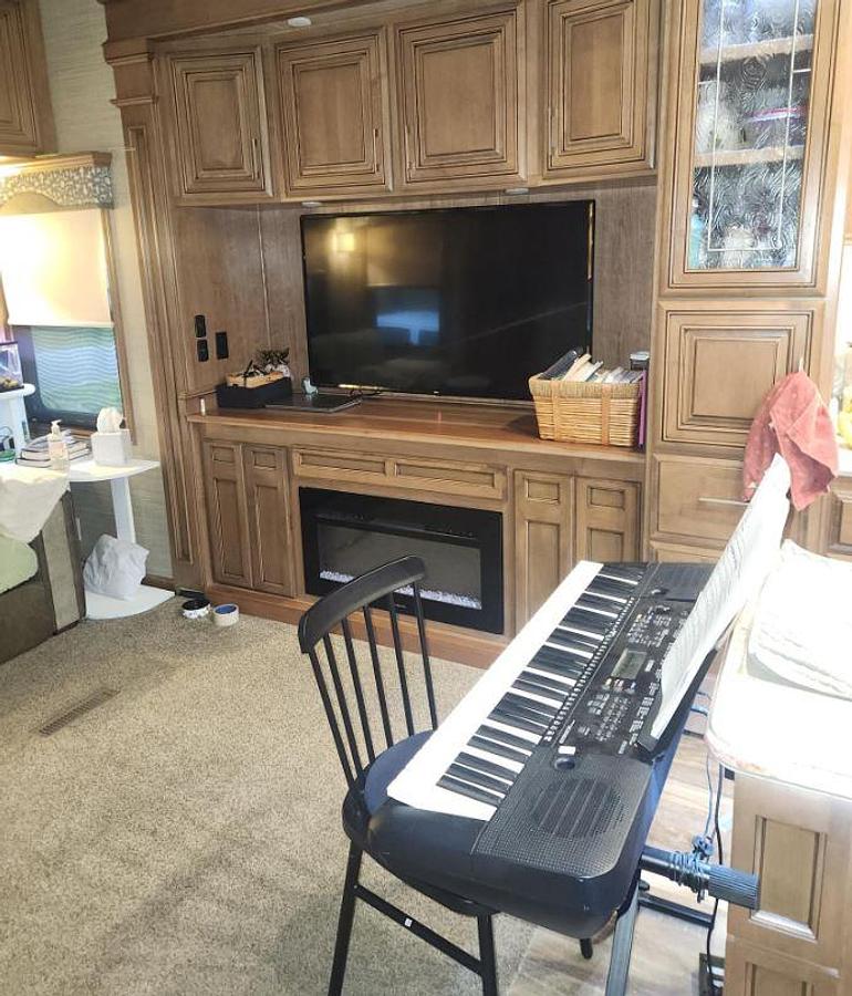 Used 2019 DRV MOBILE SUITES 44 HOUSTON Fifth Wheel